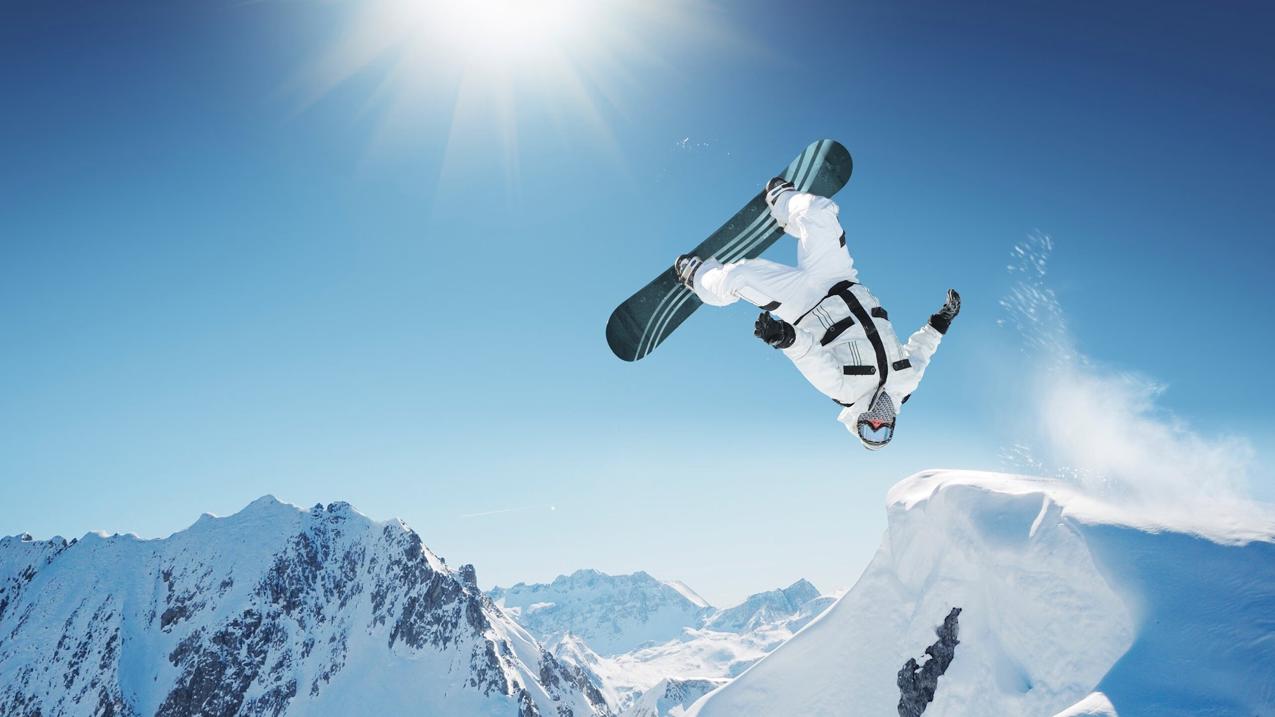 “徒步定向越野：东部新区赛场掀起智勇大比拼”